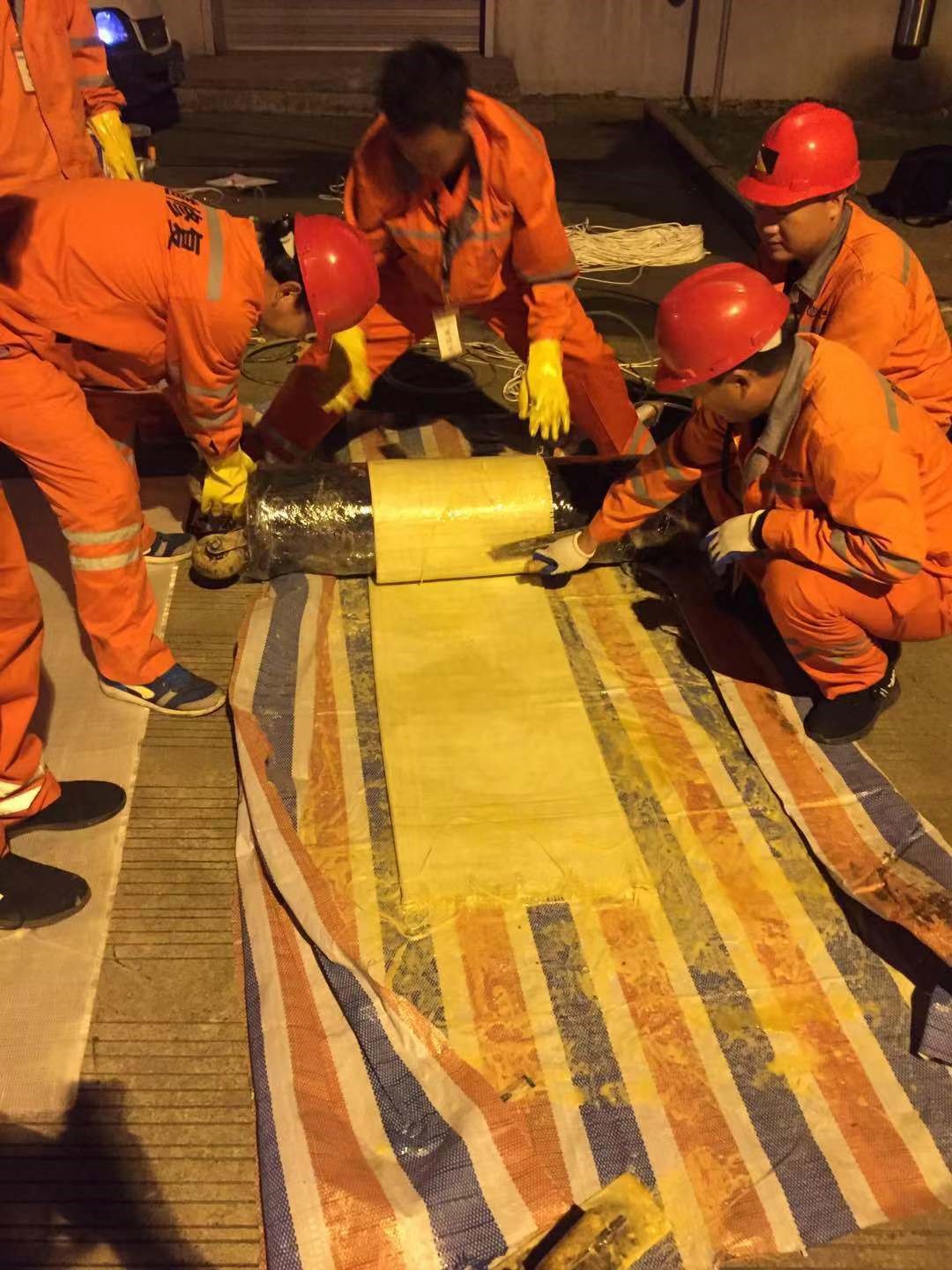 绥棱CIPP局部树脂固化法